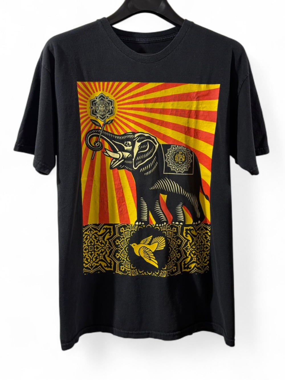 Vintage OBEY Elephant Black Graphic T-Shirt Size Men’s Large